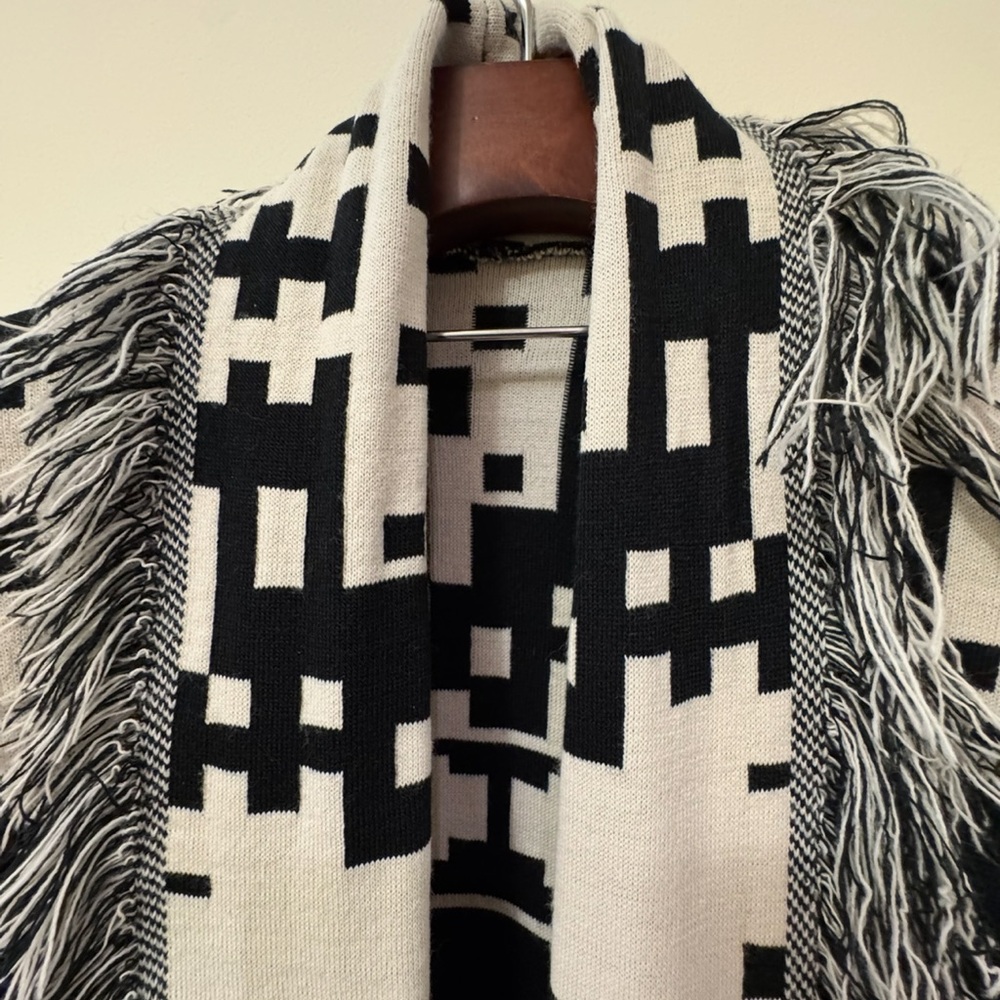 Vintage rare Hermes Black and Brown Patterned Sweater - Picture 3 of 4